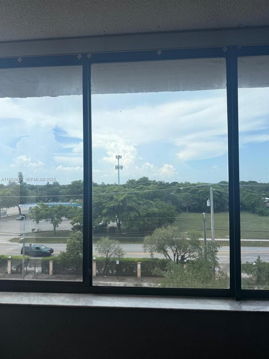 8040 Hampton Boulevard 512, North Lauderdale, FL 33068 photo 16