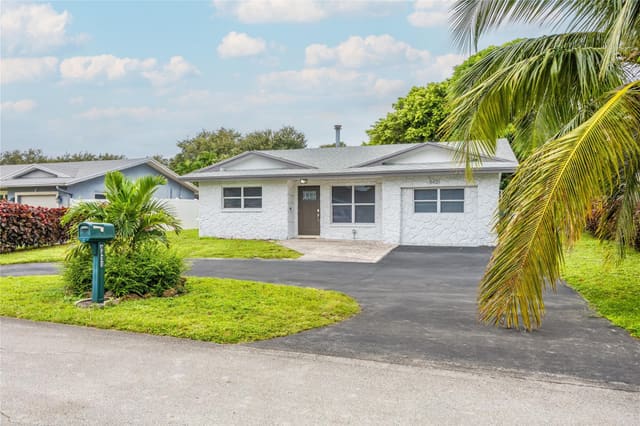 6431 NW 34th Avenue, Fort Lauderdale, FL 33309