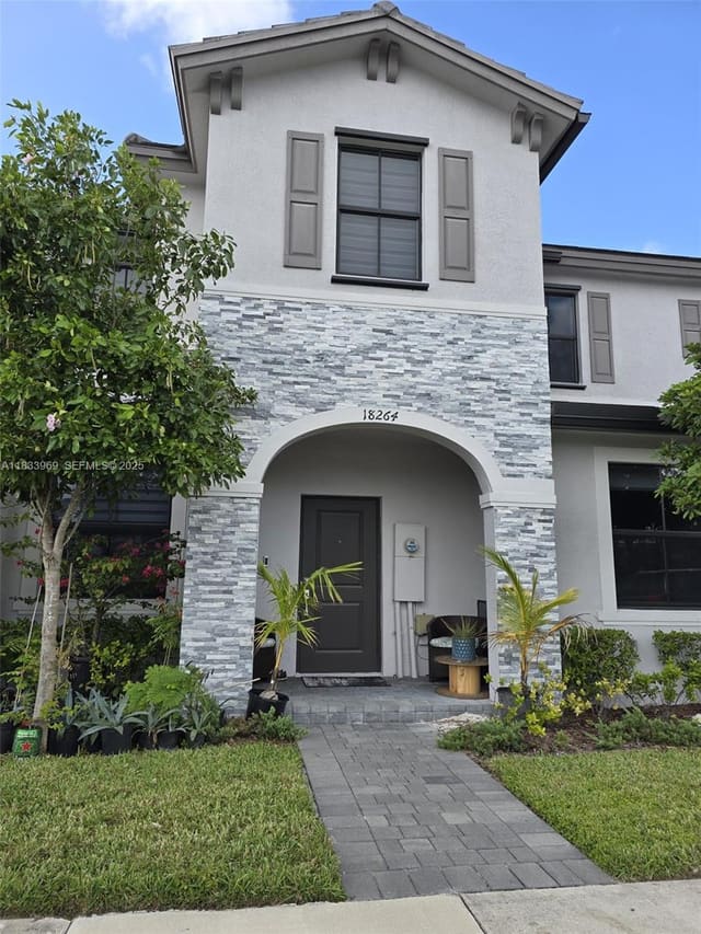 18264 SW 148th Road 18264, sold in Bowtie Subdivision, Miami, FL