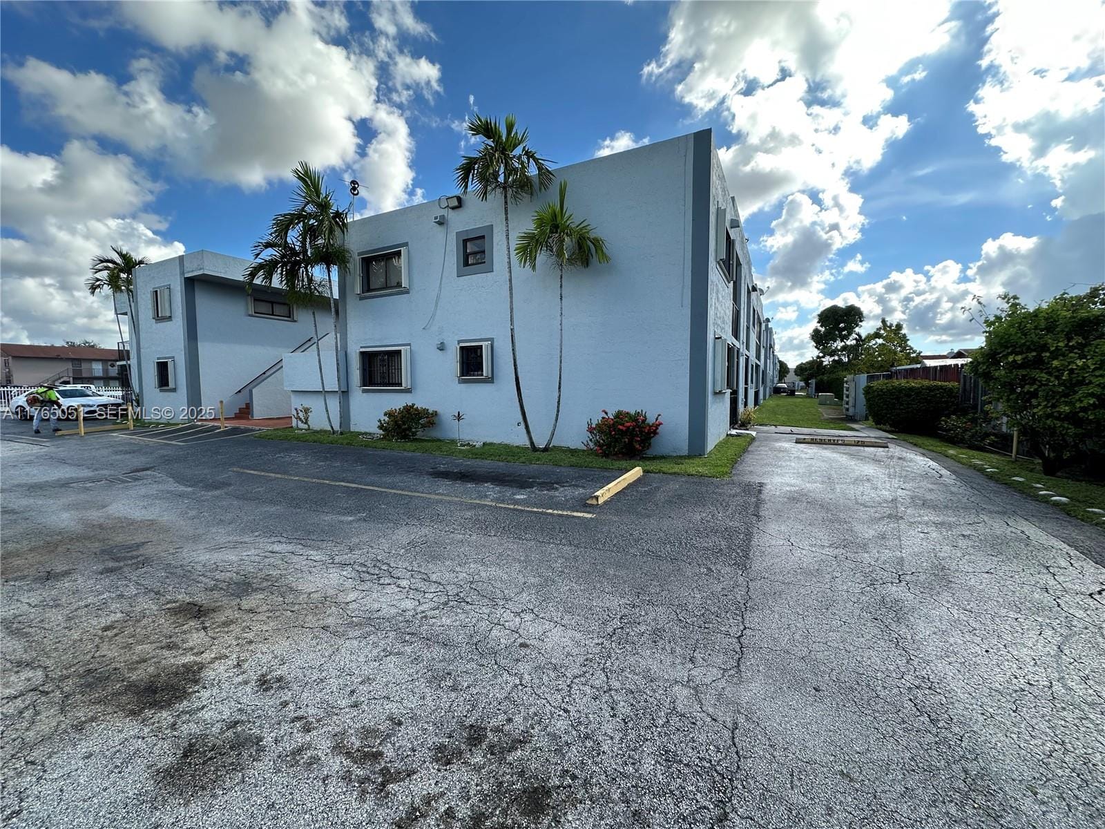 1340 W 41st Street 201, Hialeah, FL 33012