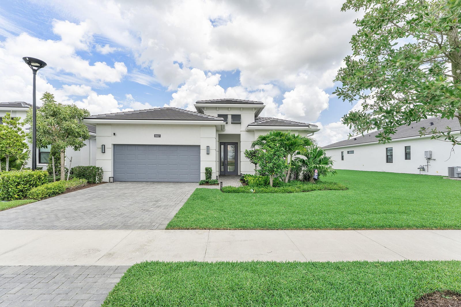 15617 Merritt Drive — photo 2