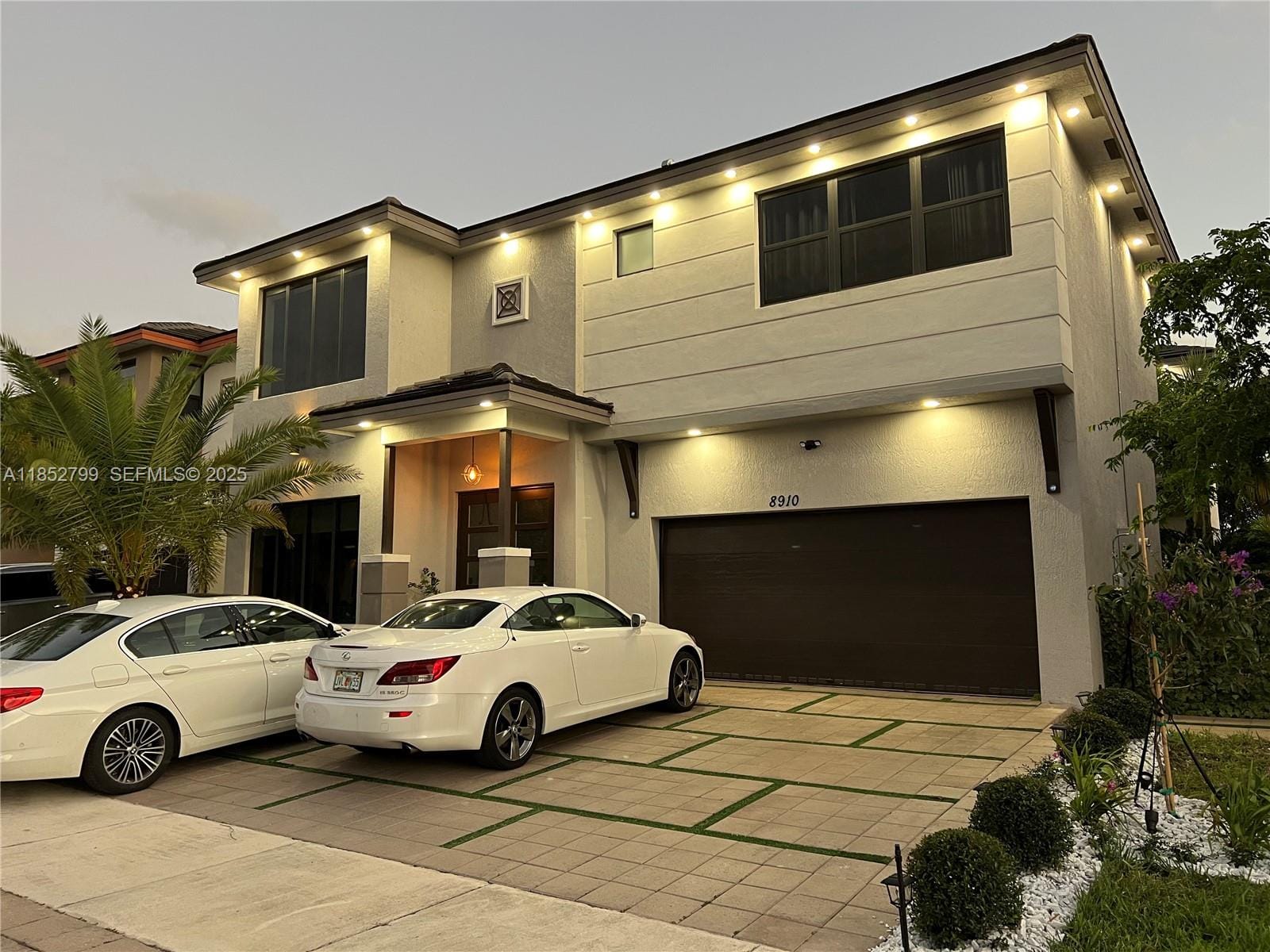 8910 NW 160th Terrace, Miami Lakes, FL 33018