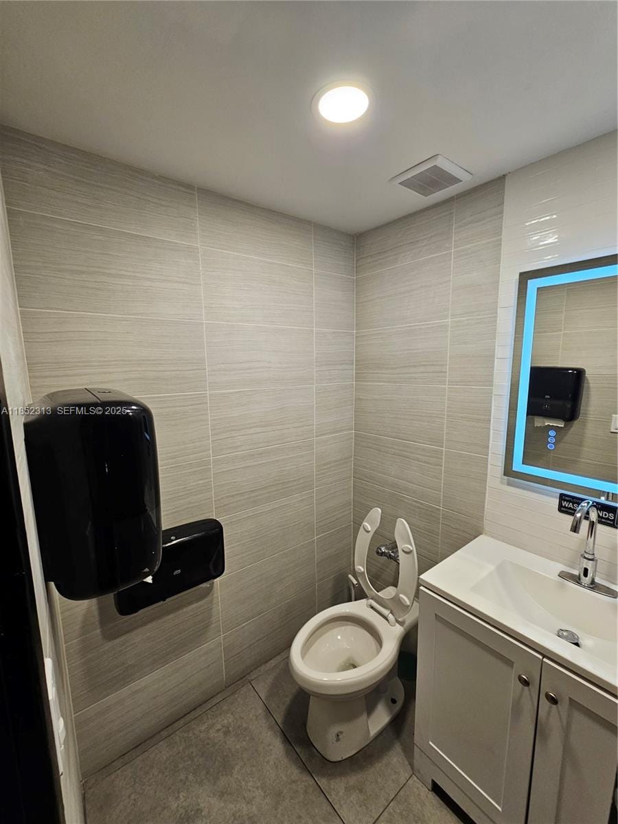 2995 NE 163rd Street — photo 7