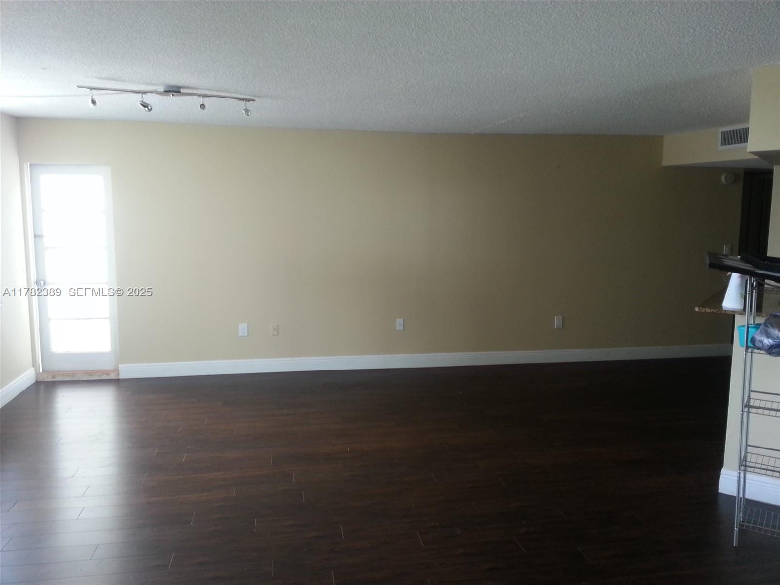 2750 NE 183rd Street 2607 — photo 2