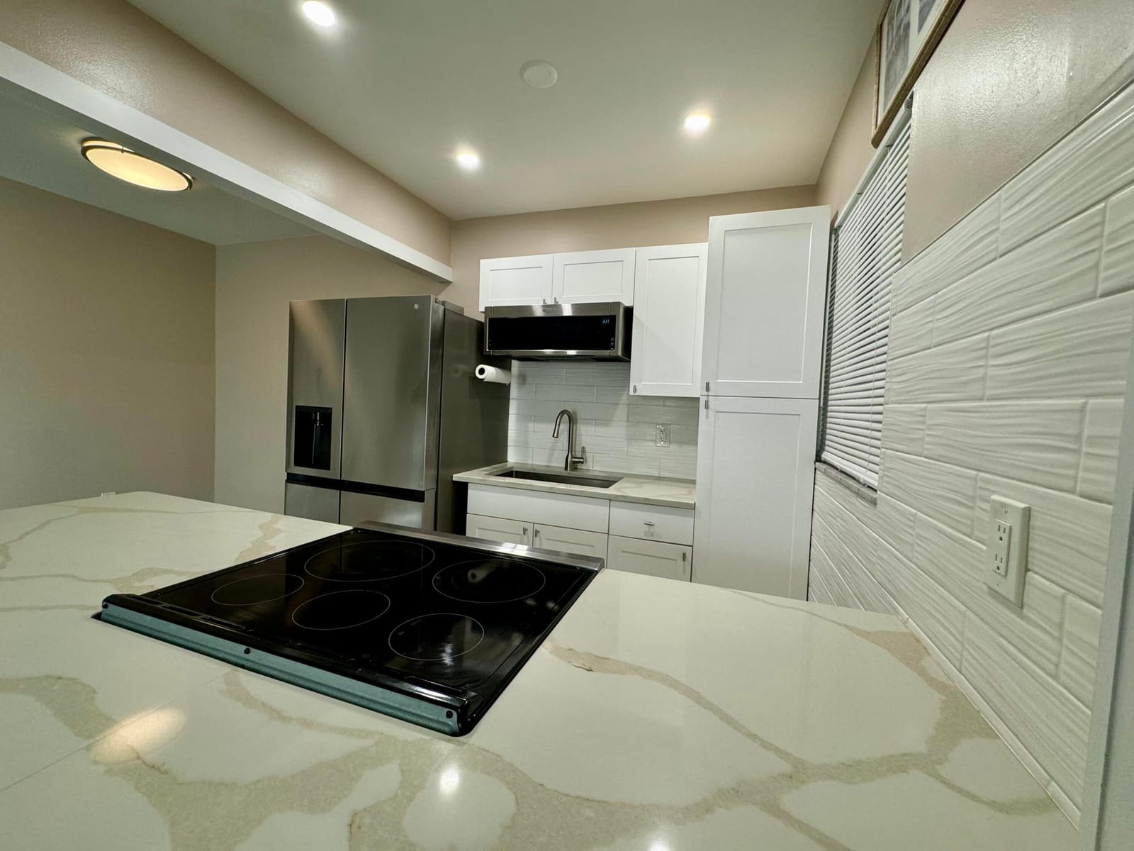 30 S J Street 16 — photo 4