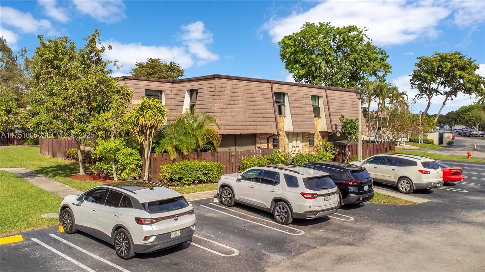 2596 NW 99th Avenue, Coral Springs, FL 33065