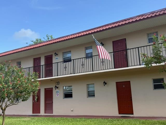1965 SW Palm City Road 33i, sold in King Mountain Condo, Stuart, FL