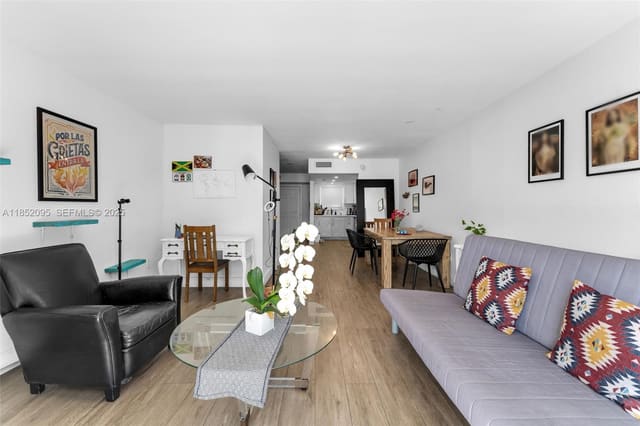 20 NW 87th Avenue A204, sold in Park East Condo, Miami, FL