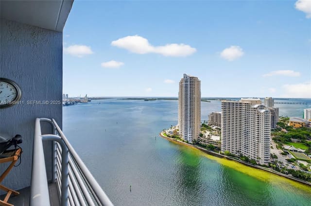 335 S Biscayne Boulevard 3501, Miami, FL 33131
