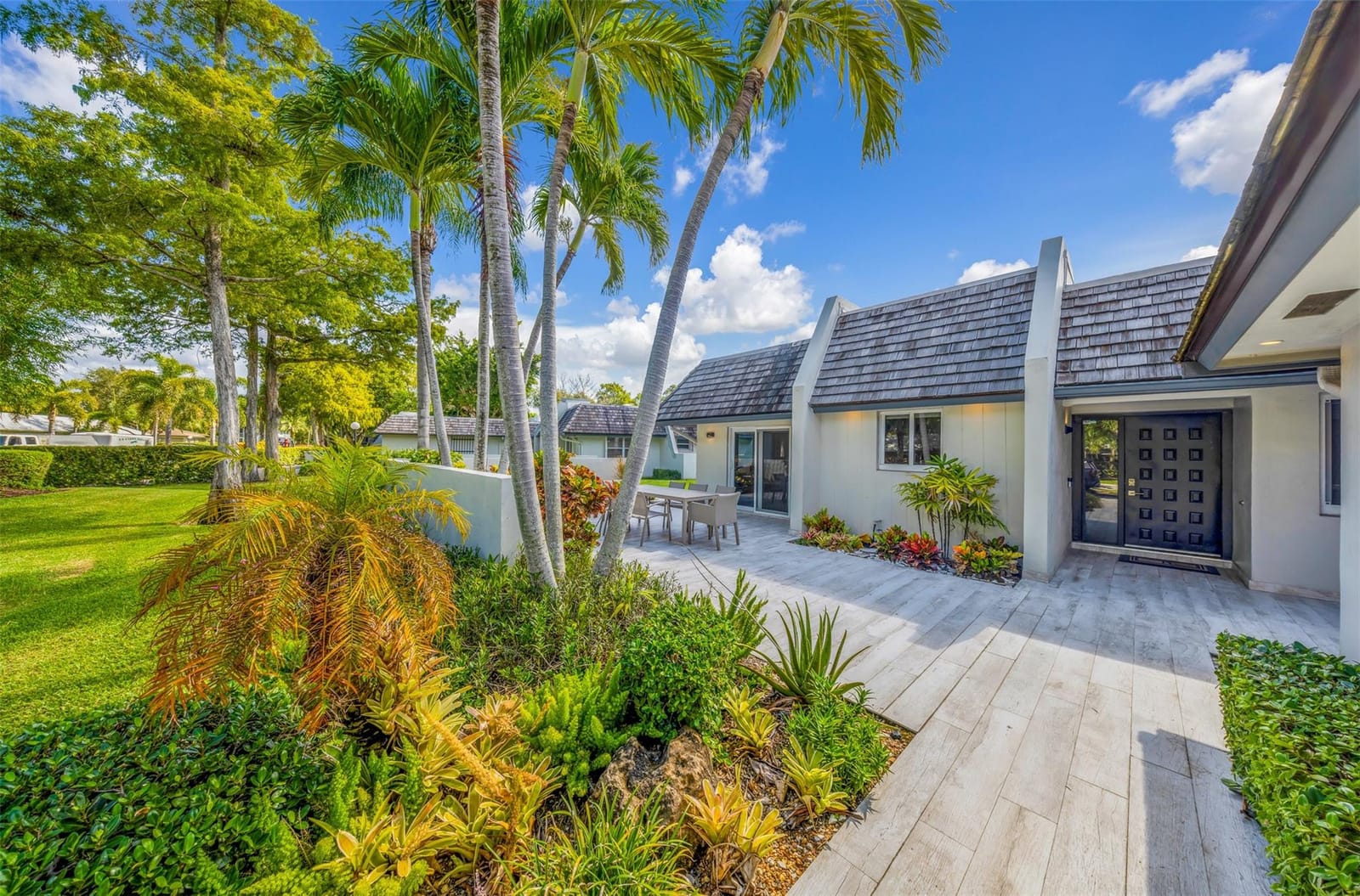 810 E Cypress Lane 810, Pompano Beach, FL 33069 photo 23