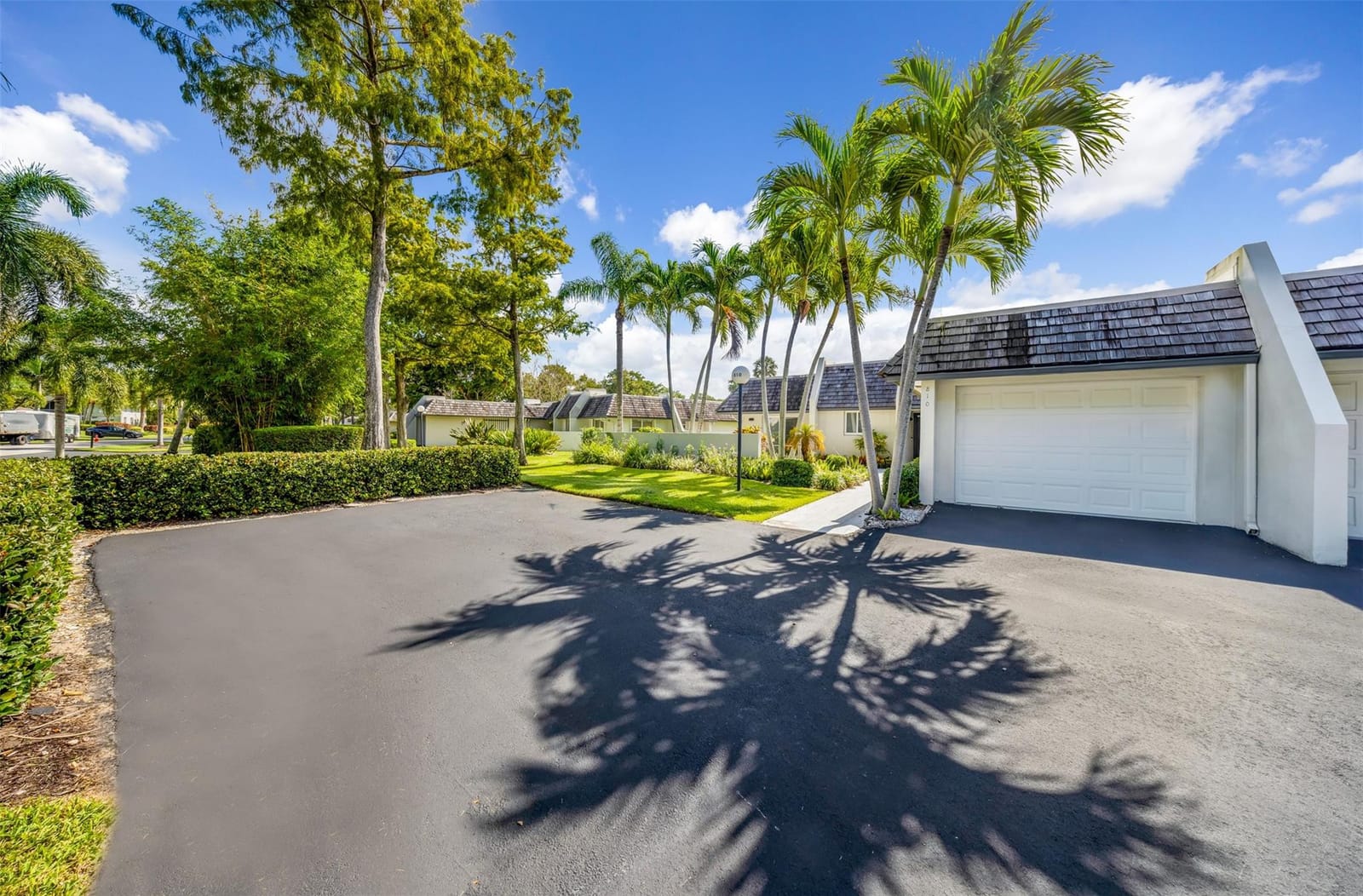 810 E Cypress Lane 810, Pompano Beach, FL 33069 photo 24