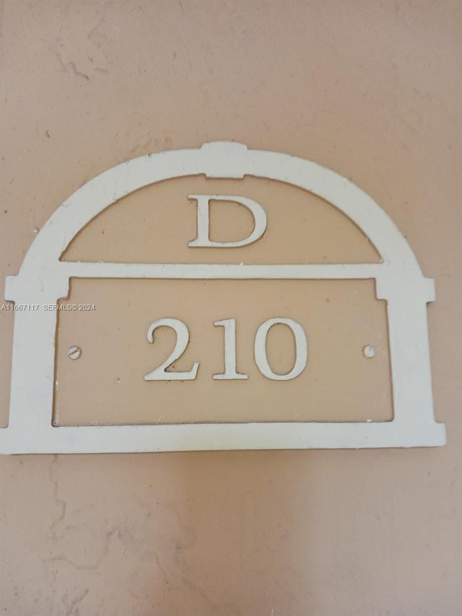 18101 NW 68th Avenue D210, Hialeah, FL 33015