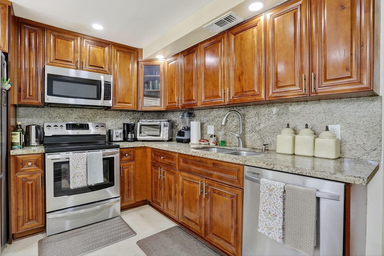2403 Antigua Circle B2 — photo 5
