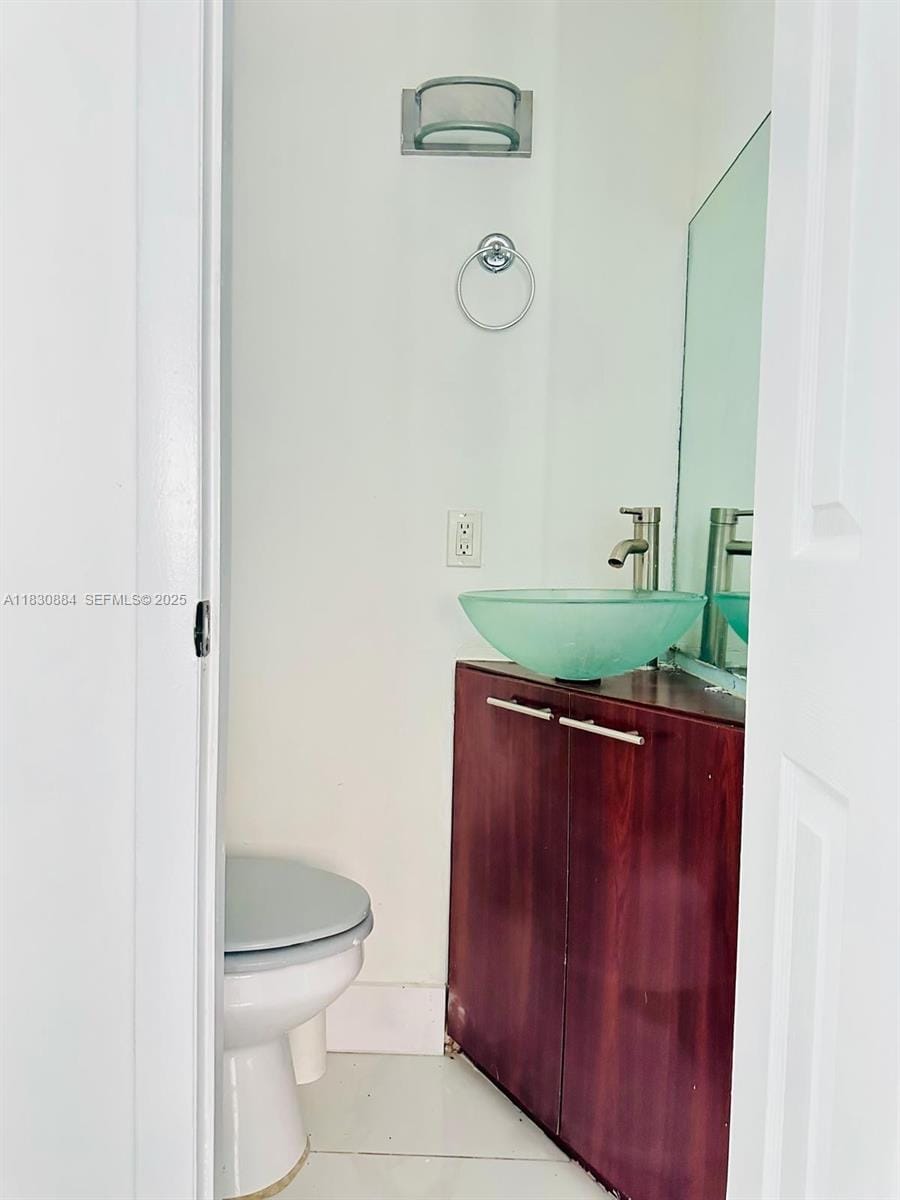 1590 W 46th Street 233 — photo 12