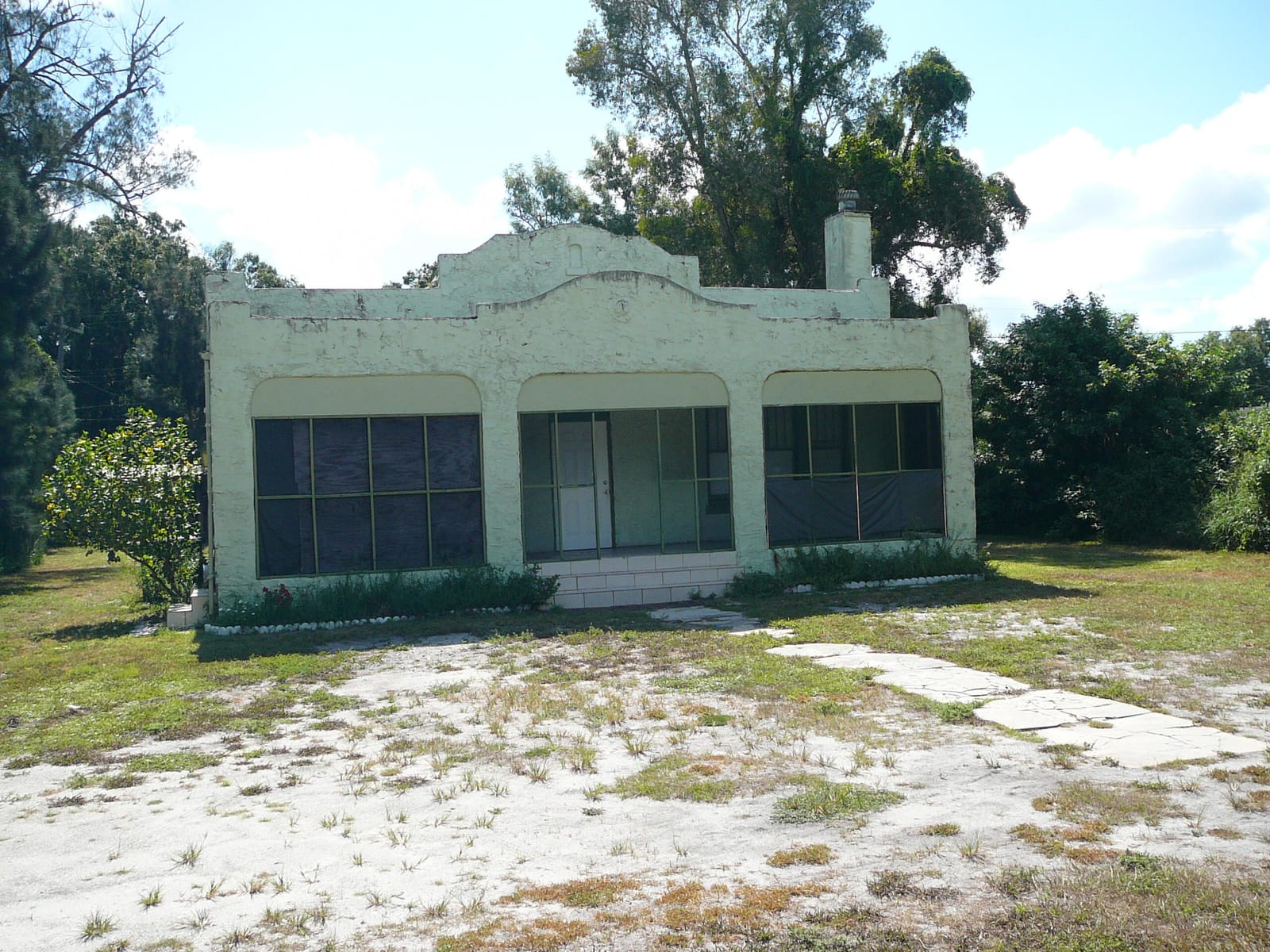 2926 Sunrise Boulevard — photo 3