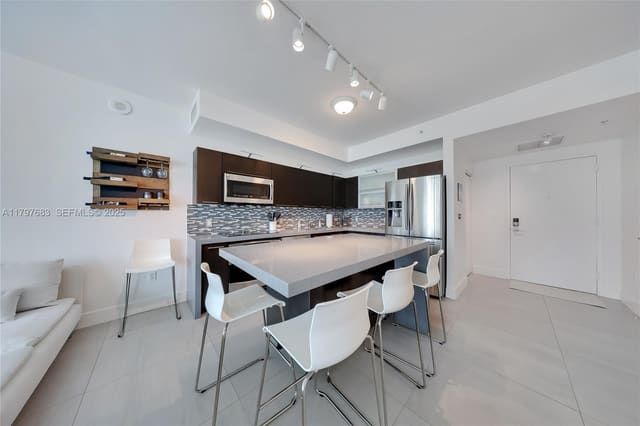 90 SW 3rd Street 1514, Miami, FL 33130