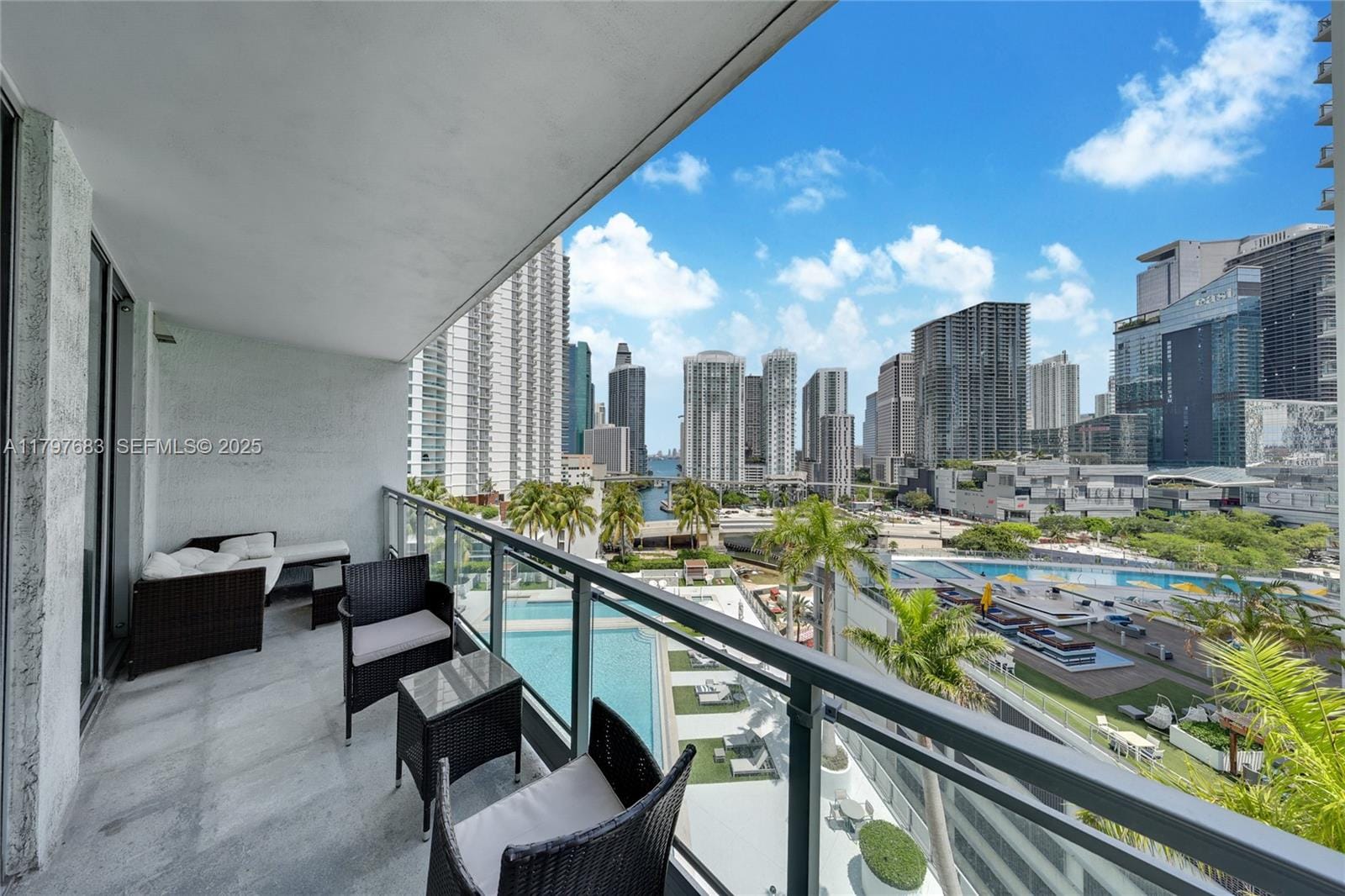 90 SW 3rd Street 1514, Miami, FL 33130 photo 2