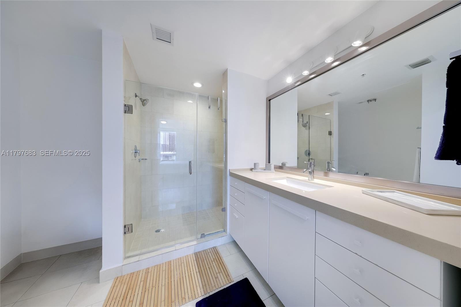 90 SW 3rd Street 1514, Miami, FL 33130 photo 9