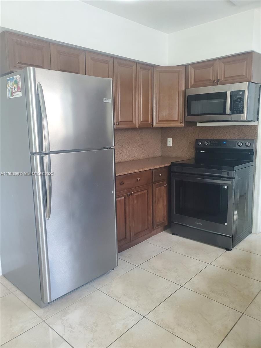 238 SW 6th Street, Dania Beach, FL 33004 photo 11