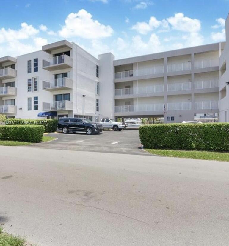 3716 NE 168th Street 303, North Miami Beach, FL 33160, North Miami Beach