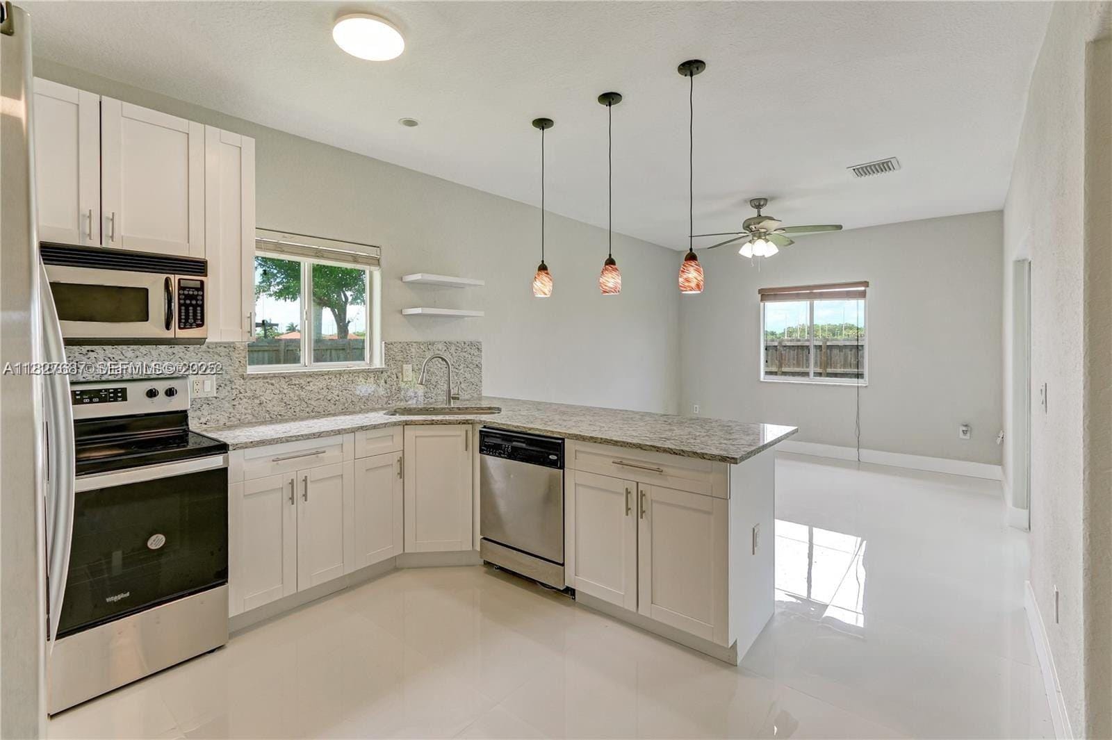 709 SE 14th Place, Homestead, FL 33033 photo 5