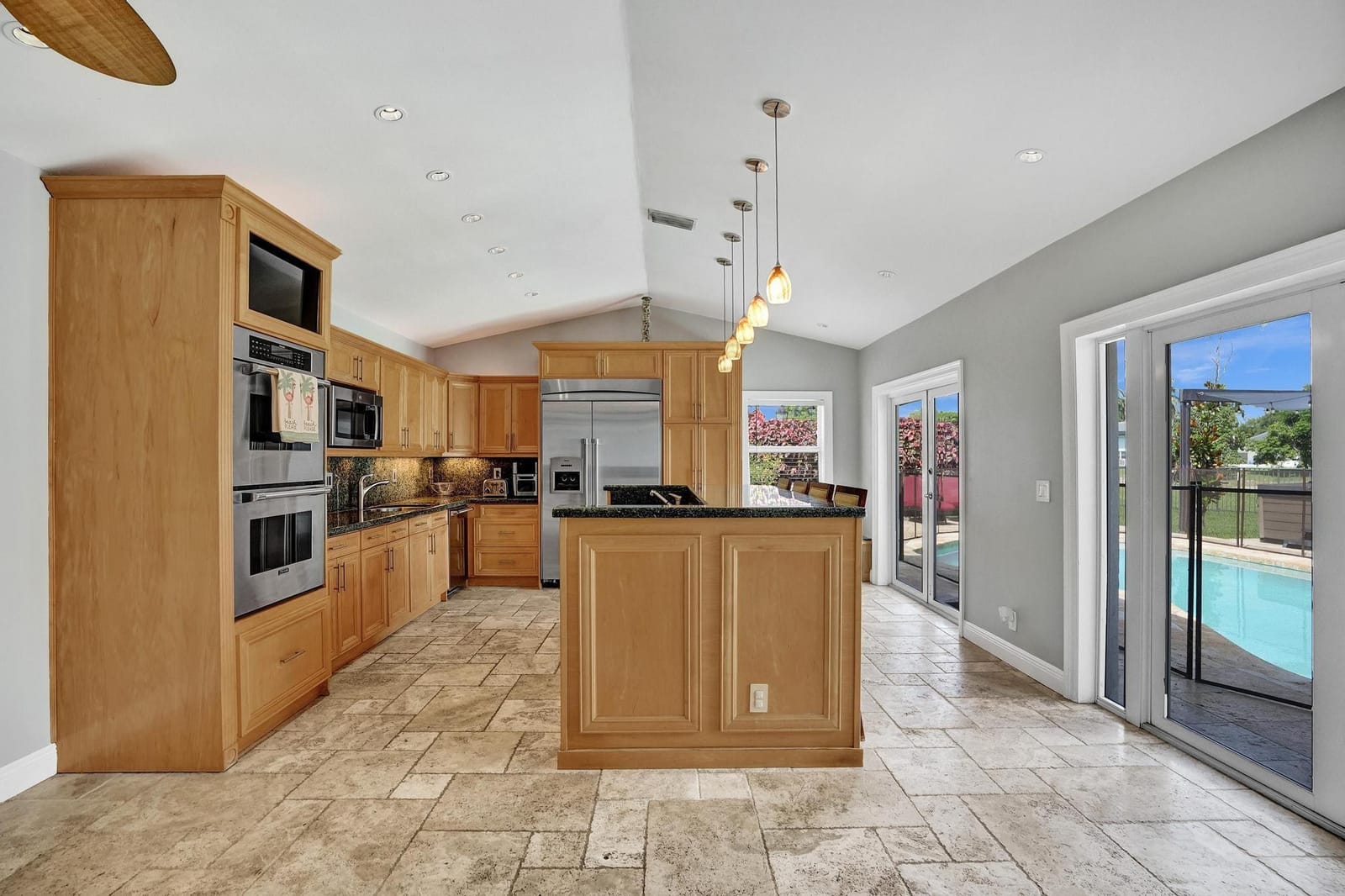 6650 NW 47th Street — photo 10