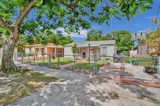 100 SW 67th Court, Miami, FL 33144