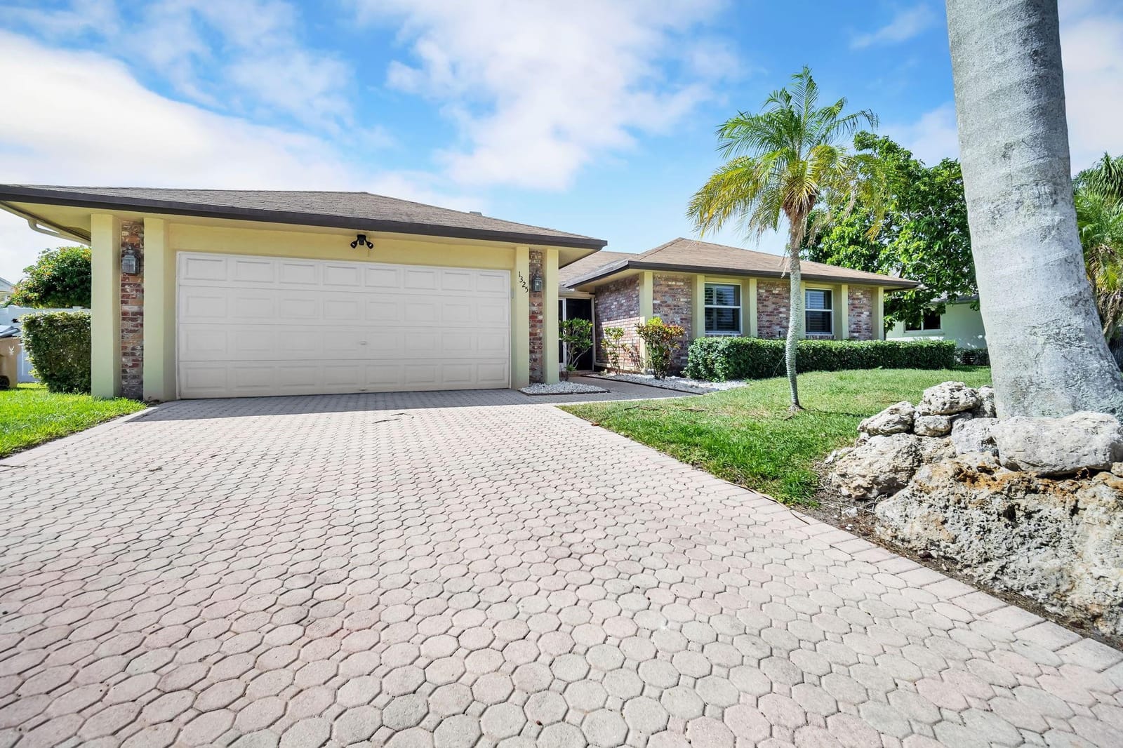 1325 SW 26th Avenue, Deerfield Beach, FL 33442