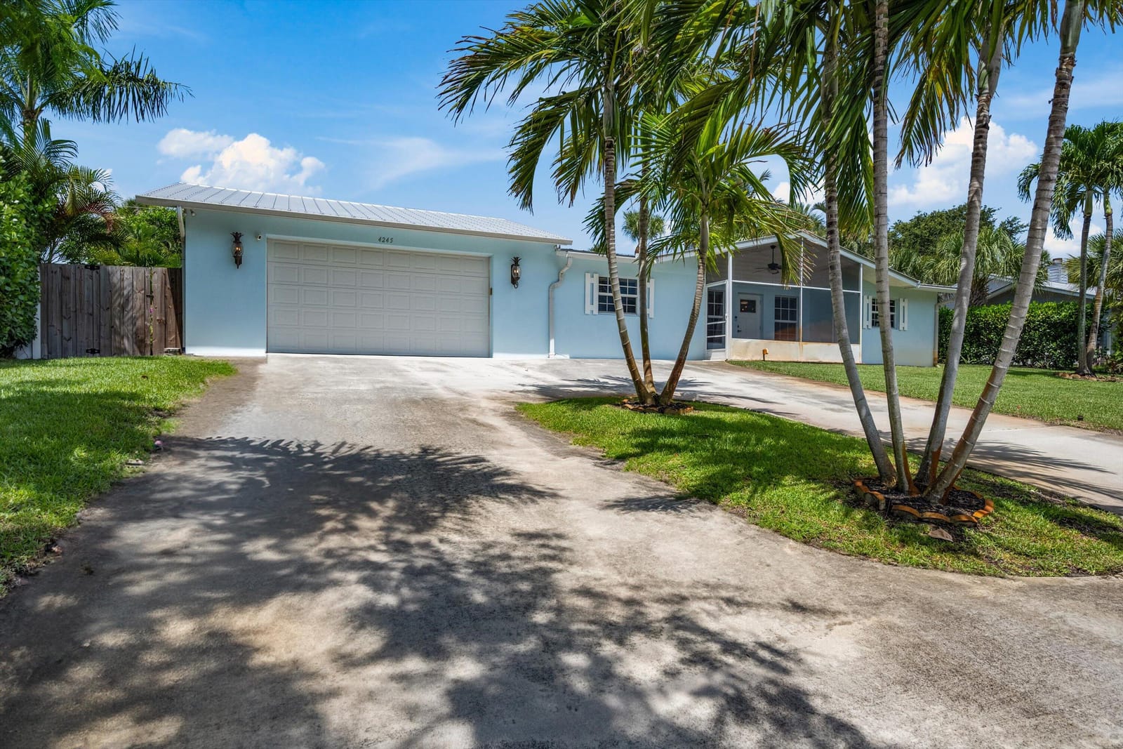 4245 NE Sunset Drive, Jensen Beach, FL 34957 photo 2