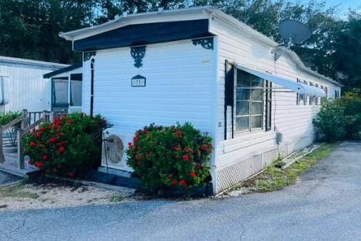 33 E Easy Street E, Hypoluxo, FL 33462 photo 2