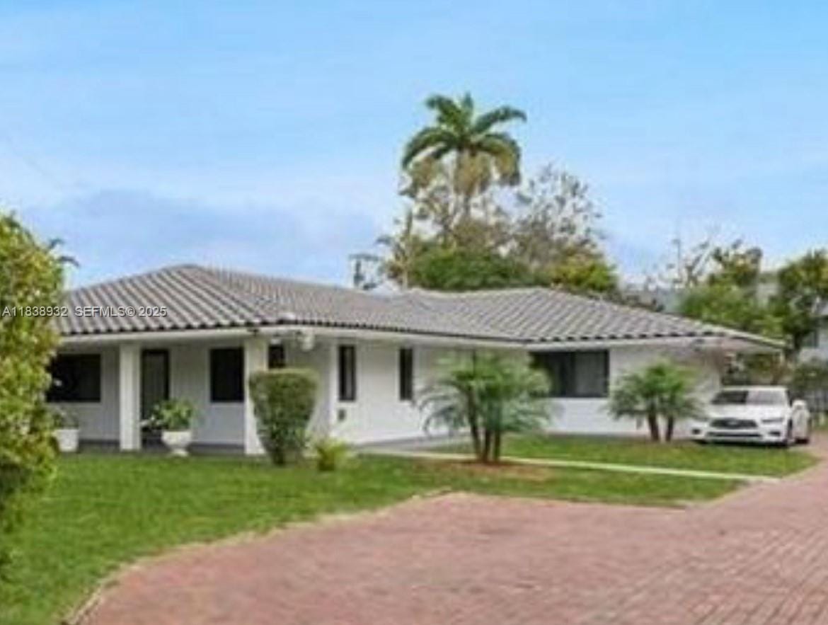 11610 NE 6th Avenue, Biscayne Park, FL 33161 photo 2