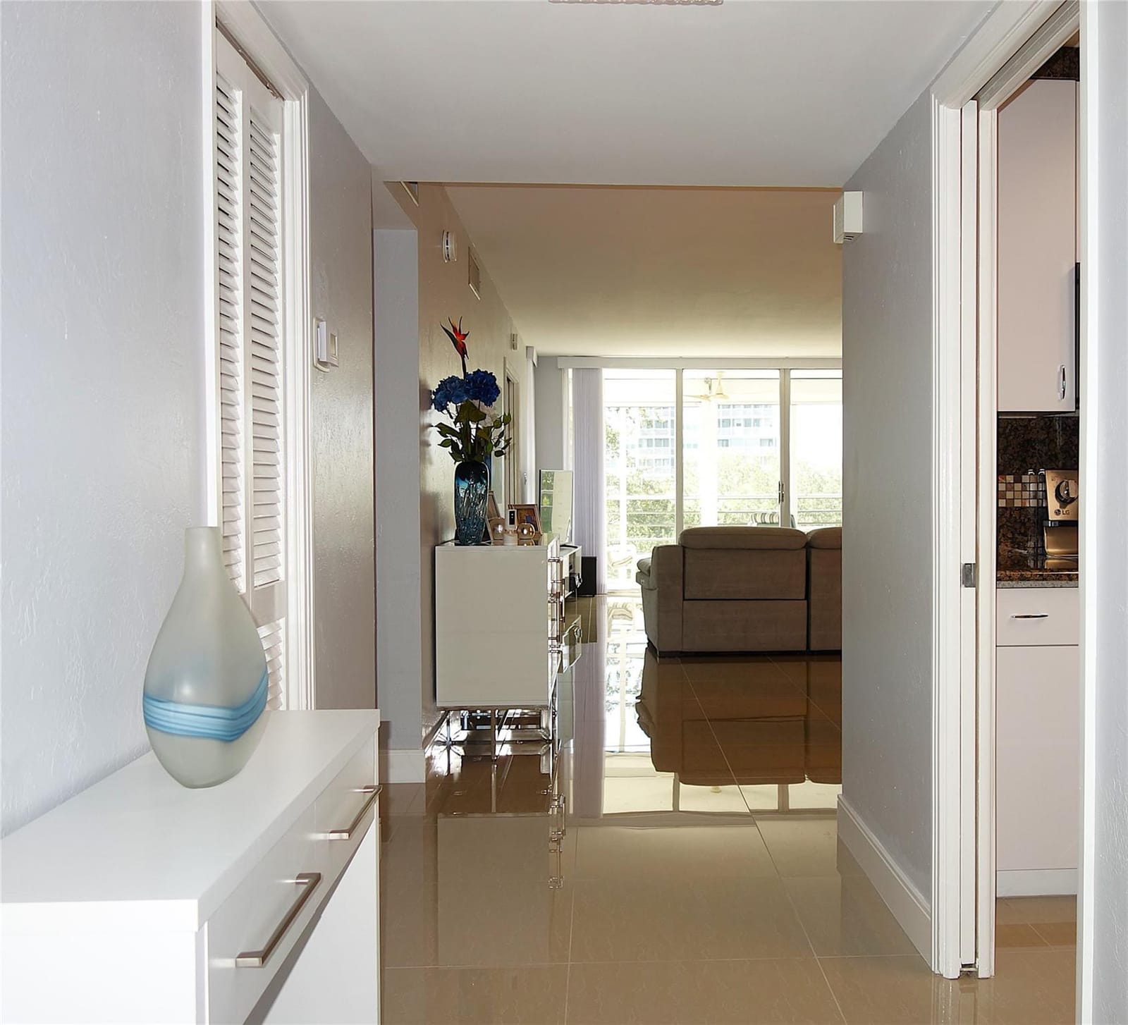 545 Oaks Lane 508, Pompano Beach, FL 33069 photo 19