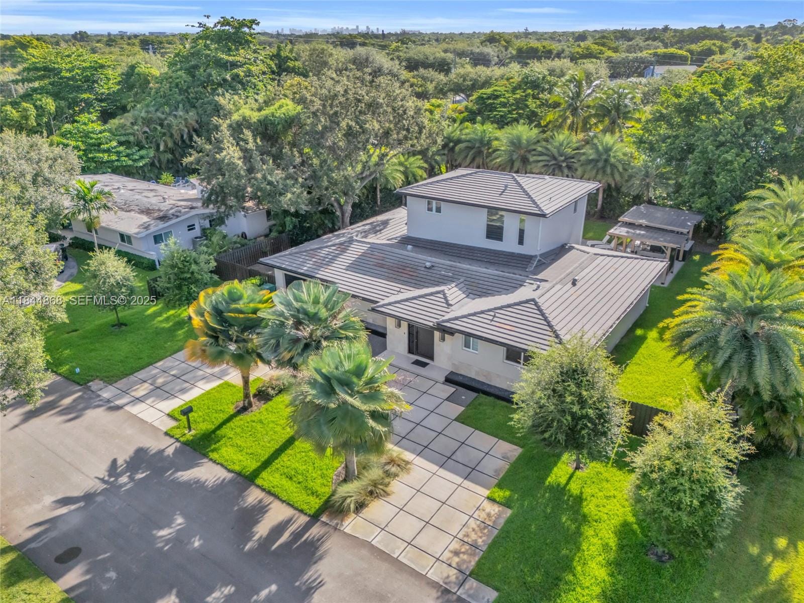 11301 SW 74th Court, Pinecrest, FL 33156 photo 2