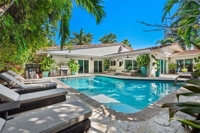 210 Ocean Boulevard, sold in Golden Beach Sec C, Golden Beach, FL