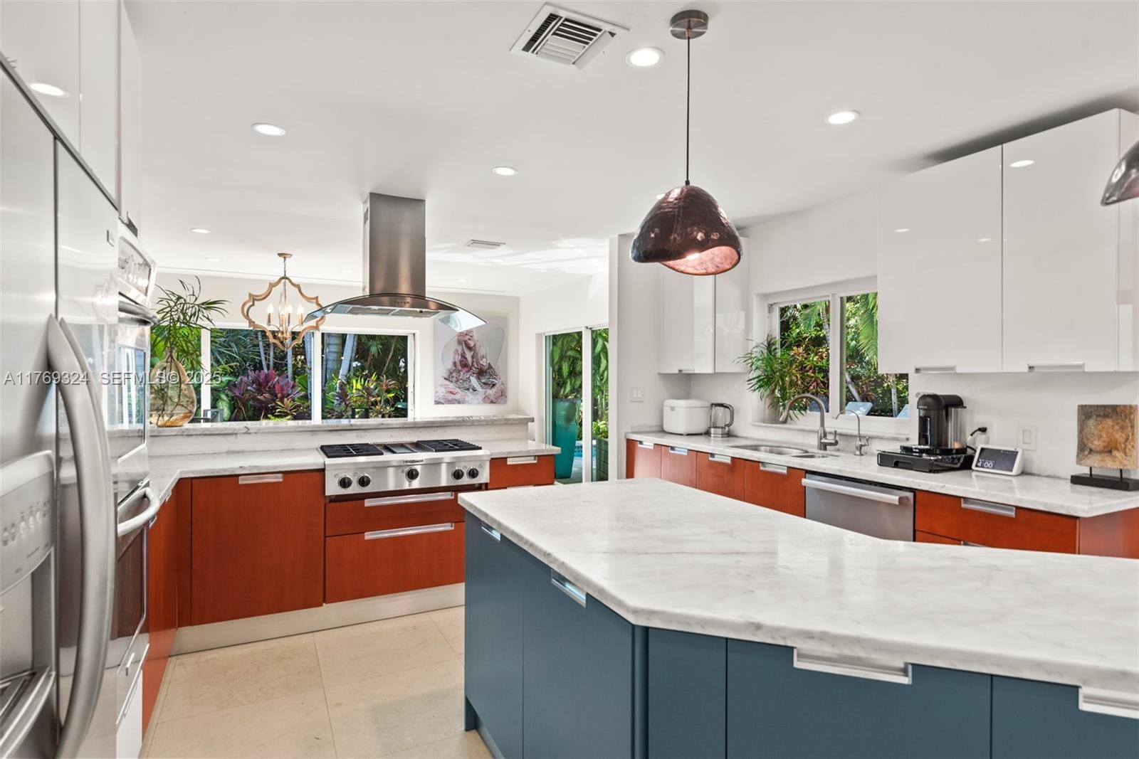 210 Ocean Boulevard, Golden Beach, FL 33160 photo 28