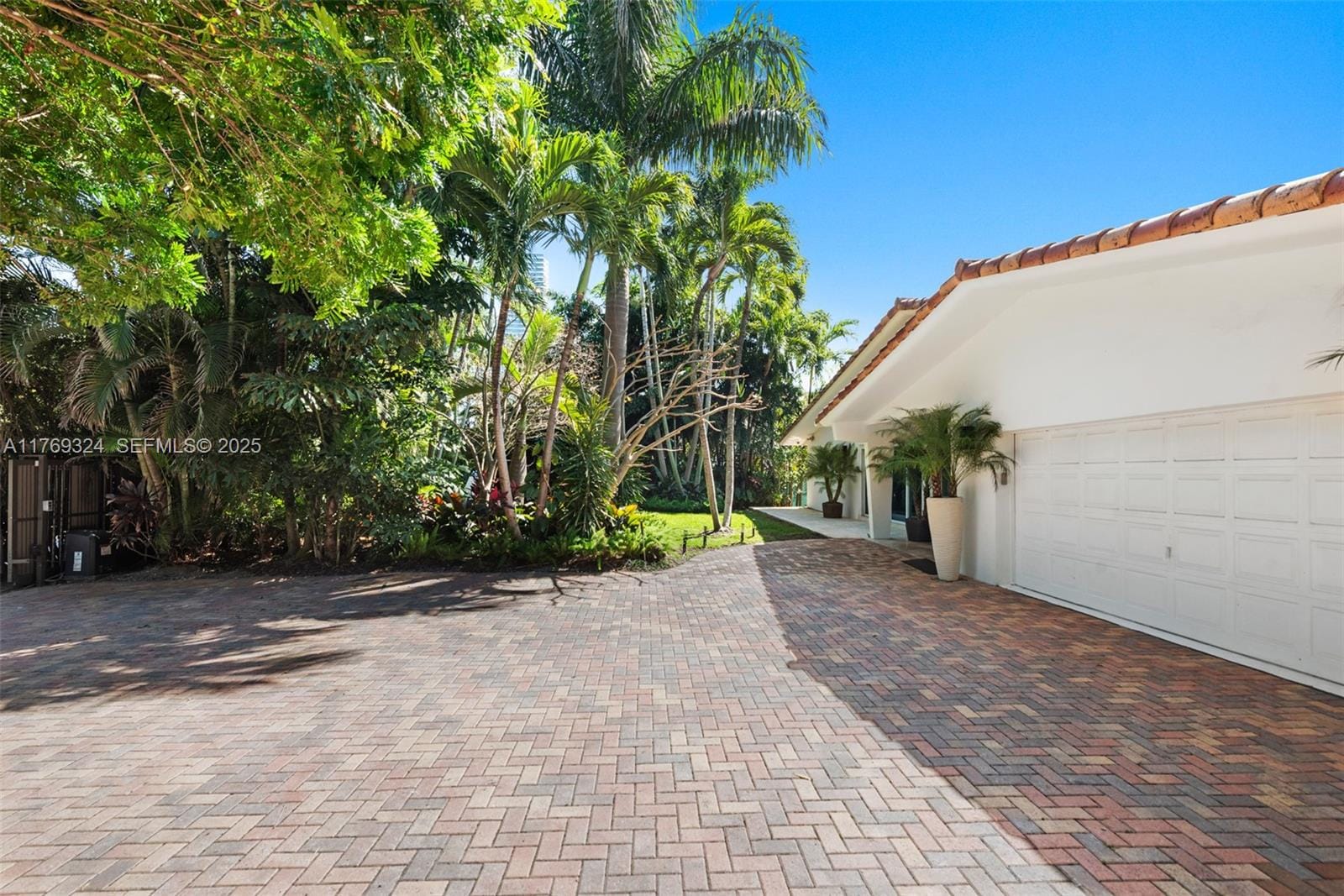 210 Ocean Boulevard, Golden Beach, FL 33160 photo 4