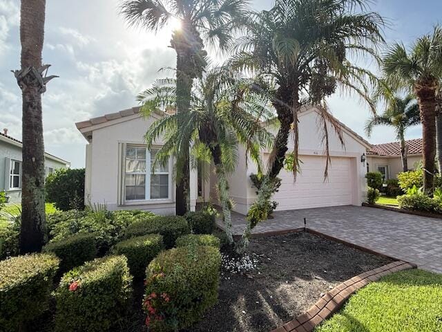 406 NW Breezy Point Loop, Port St. Lucie, FL 34986