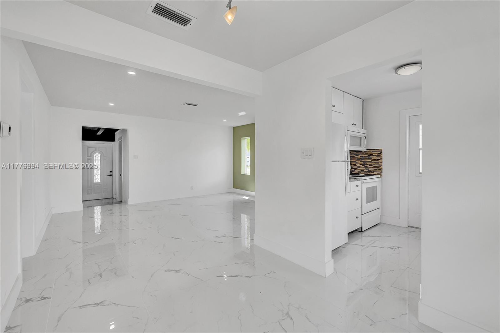 2421 Garfield Street, Hollywood, FL 33020