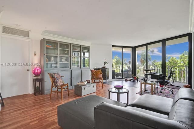 2000 Towerside Terrace 604, sold in Quayside, Miami, FL