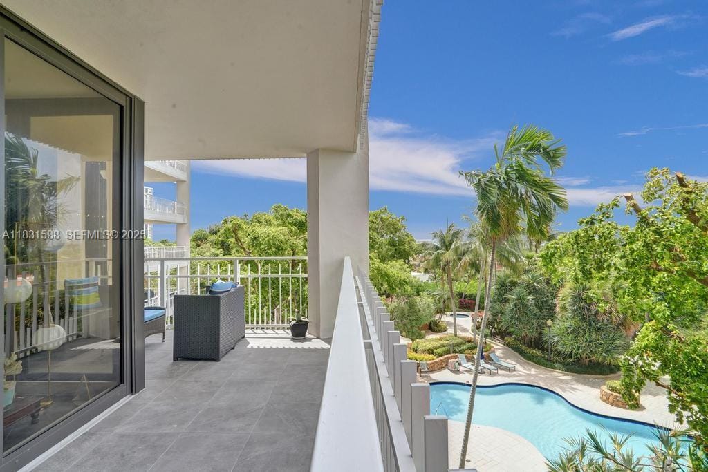 2000 Towerside Terrace 604, Miami, FL 33138 photo 5