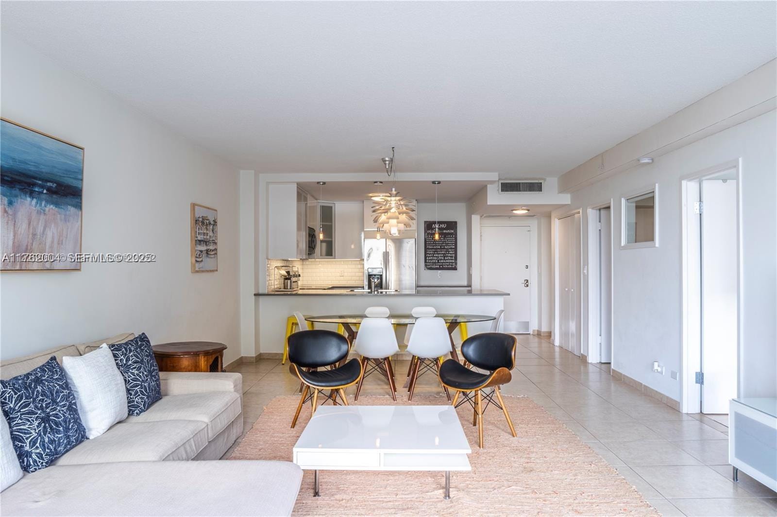 5601 Collins Avenue 717 — photo 2