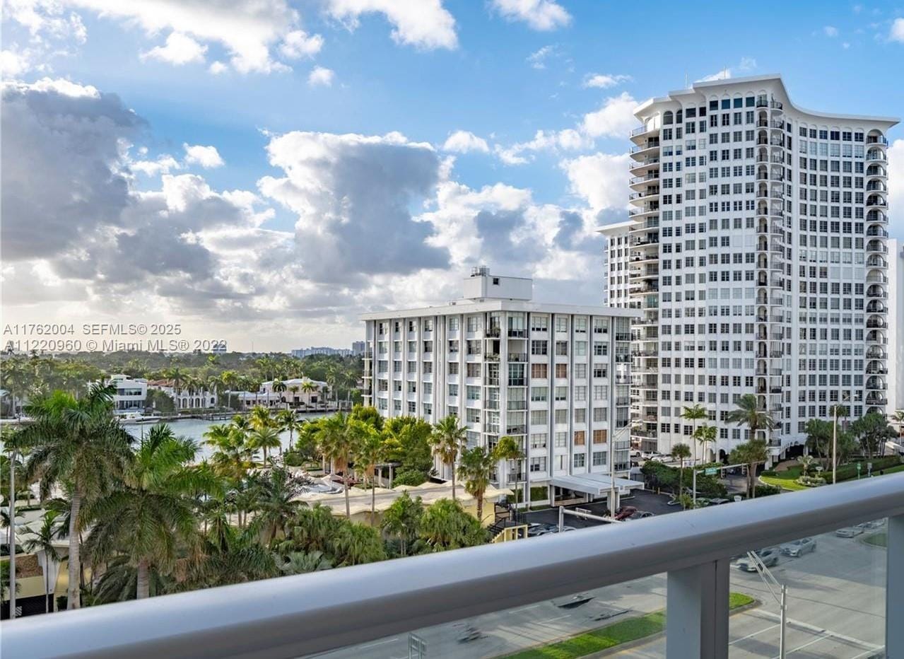 5601 Collins Avenue 717 — photo 12