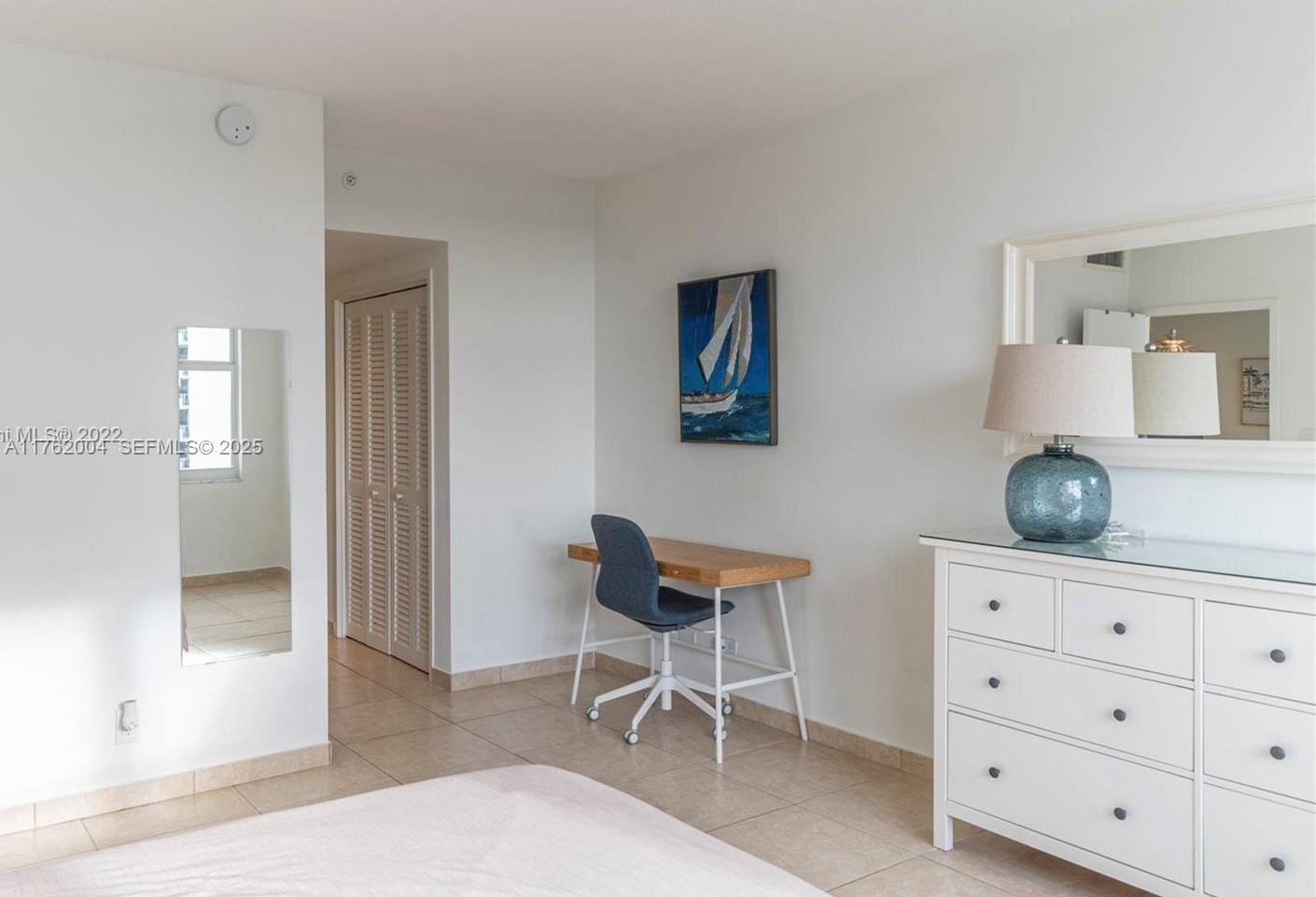 5601 Collins Avenue 717 — photo 8