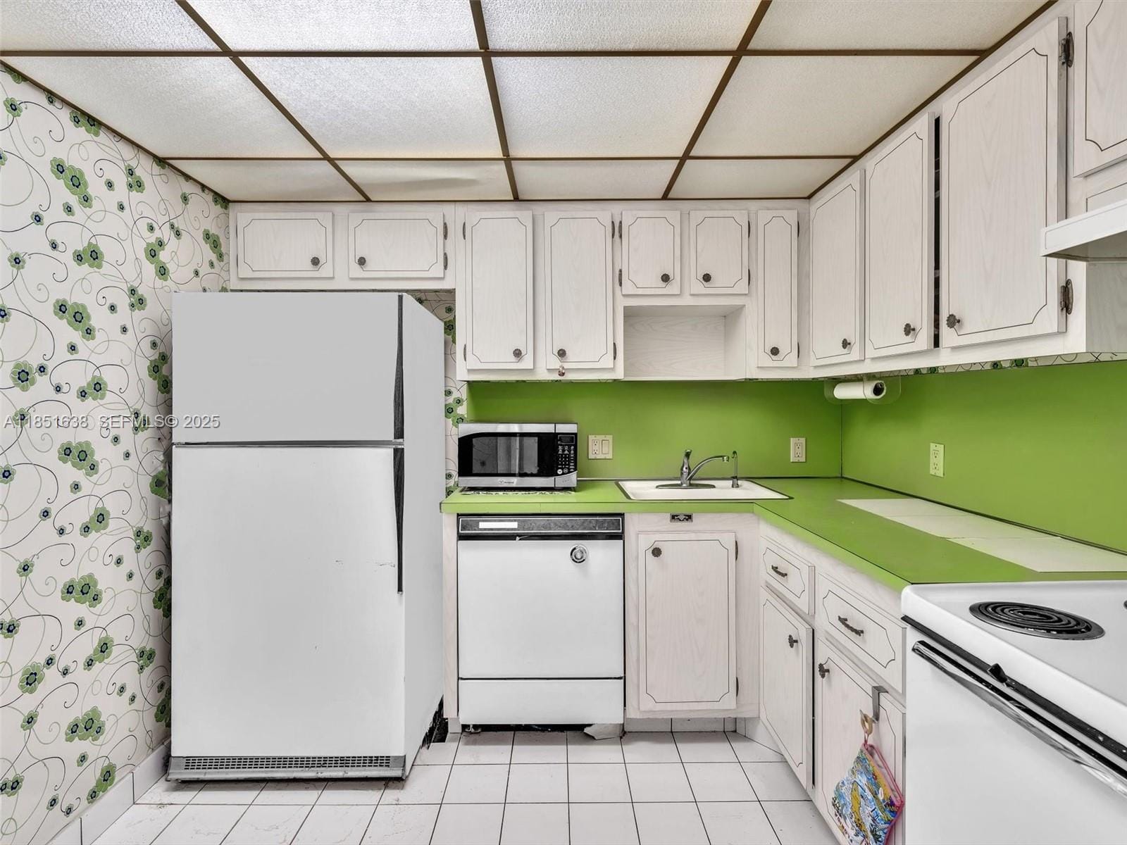 3675 N Country Club Drive 707, Aventura, FL 33180 photo 24