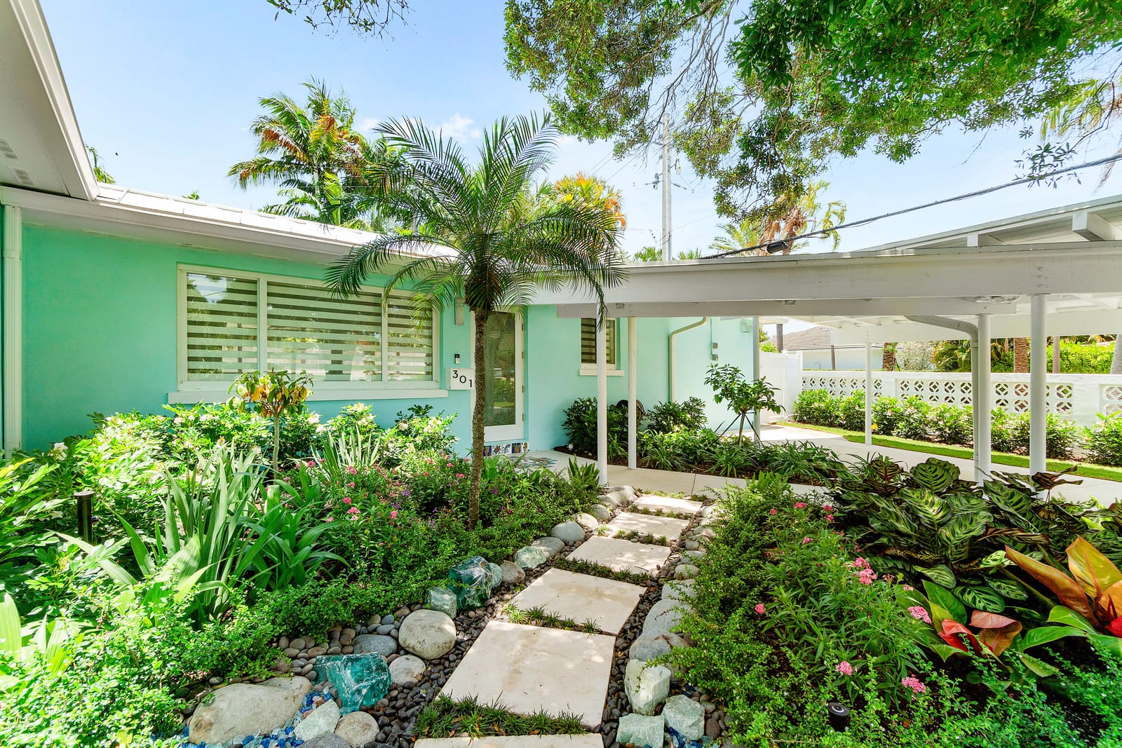 301 Linda Lane, West Palm Beach, FL 33405