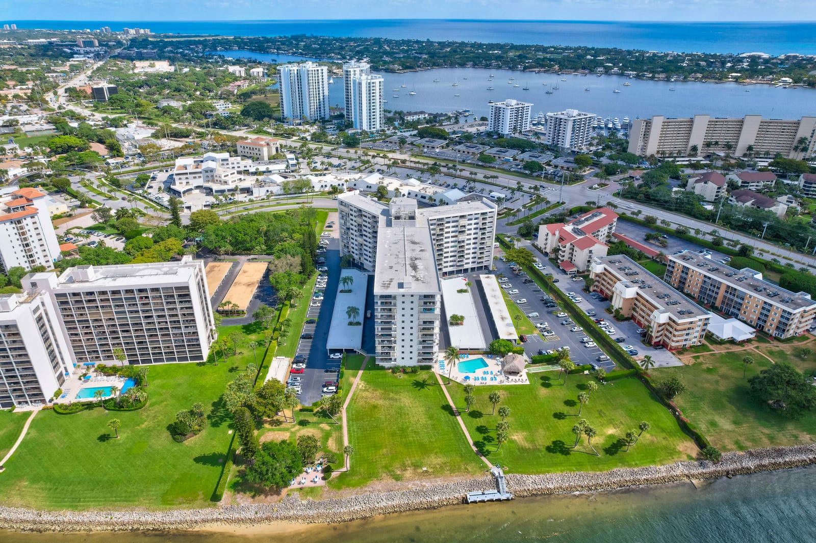 336 Golfview Road 1104, North Palm Beach, FL 33408 photo 1