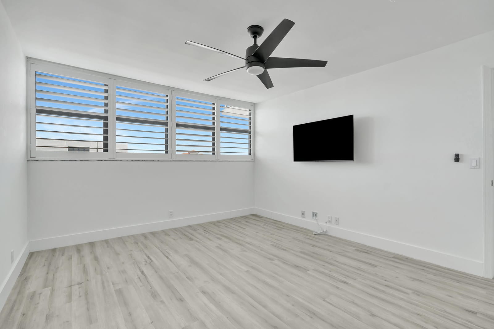 336 Golfview Road 1104, North Palm Beach, FL 33408 photo 30