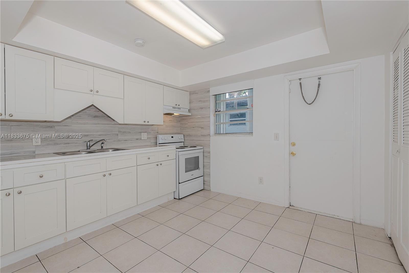 25420 SW 107th Avenue — photo 9