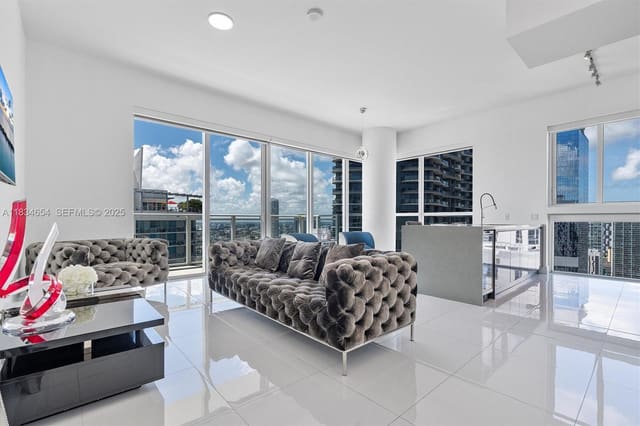 1080 Brickell Avenue 4209, Miami, FL 33131
