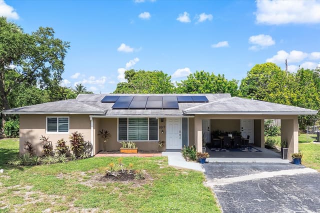 2017 NW 10th Avenue, sold in Hillmont-Middle River Vis, Fort Lauderdale, FL